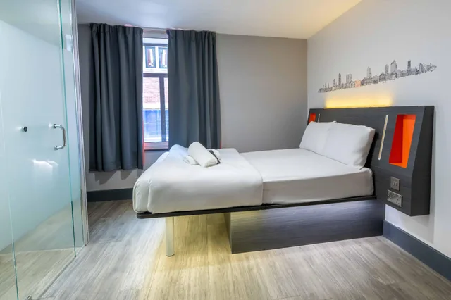 Inner، easyHotel Leeds City Centre 1/1