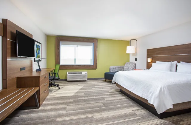 جناح بسرير كينج، Holiday Inn Express & Suites Lexington W - Versailles 2/4