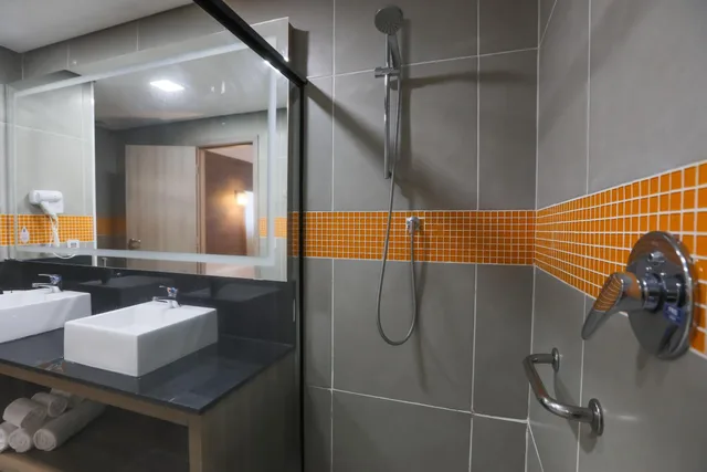غرفة سوبيريور عائلية بسرير كوين وسرير فردي، Tryp By Wyndham Ribeirao Preto 4/5