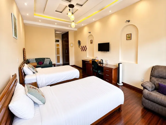 Deluxe, Twin Beds, Terrasse Des Roses 2/4