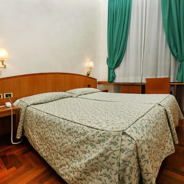 غرفة بسرير كينج، Hotel Corot 5/10