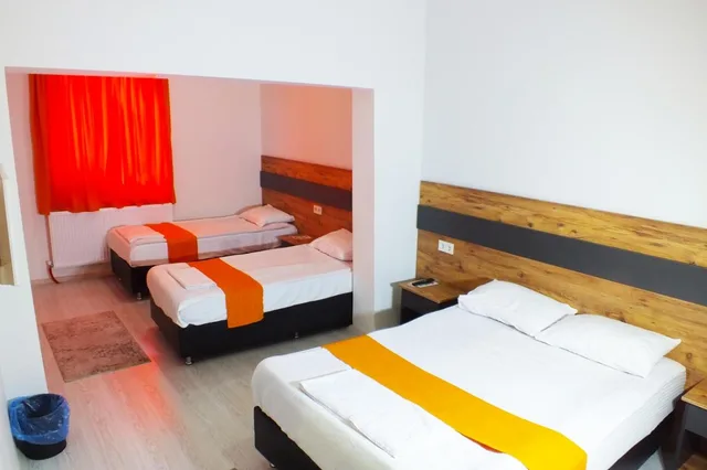 غرفة ثلاثية، Ankara Otel Evren 6/10