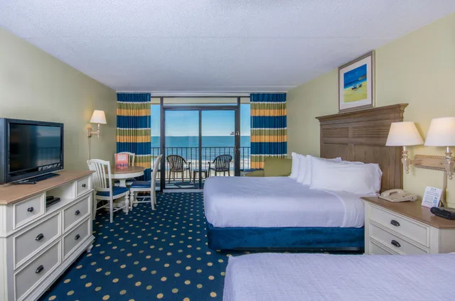 Room, 2 Queen Beds, Ocean Front، Compass Cove Resort 1/1