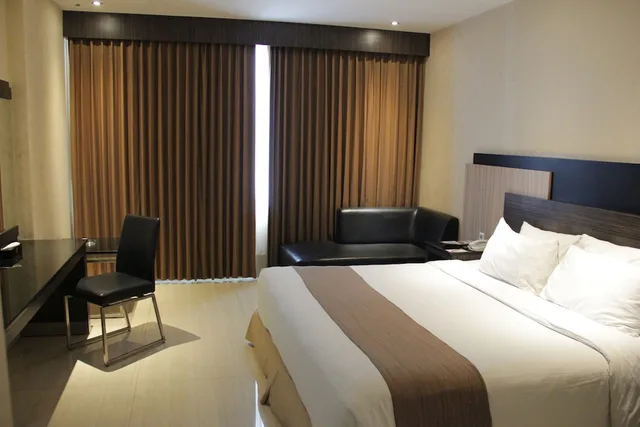 Super, Deluxe, King Bed، Aria Gajayana Hotel 1/2
