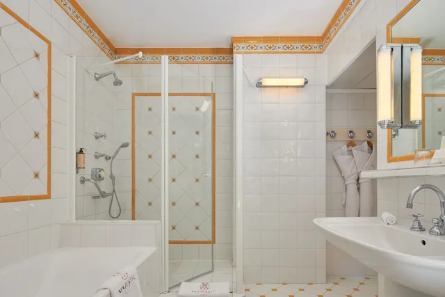 Majestic, Suite، Majestic Hotel Spa 2/4