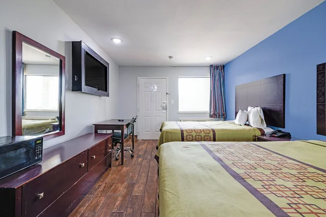 غرفة بسريرين كوين للمدخنين، Hotel O Luxury Inn Channelview Baytown I-10 1/9