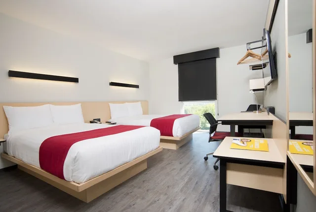 room, 2 double beds, City Express by Marriott Santiago Aeropuerto Chile 1/7