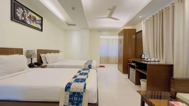 غرفة ديلوكس ثلاثية بسرير مزدوج وسرير فردي بإطلالة على المدينة، Hotel The Grand Hyatt Dhaka 2/7
