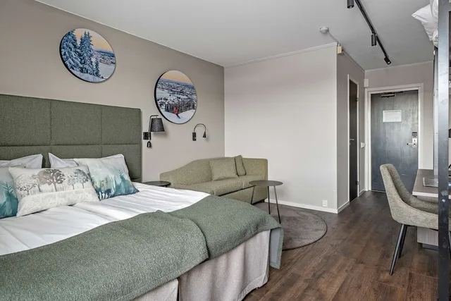 غرفة قياسية بسرير كوين مع أريكة بحوض استحمام، Best Western Hotell Ett 3/7