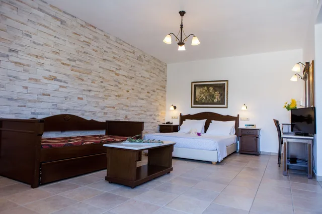 غرفة ثلاثية، Plaza Beach Hotel 3/3