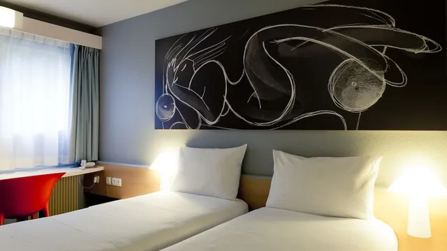 غرفة بسريرين منفصلين، Ibis Lyon Nord 6/10