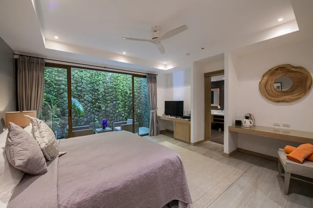 غرفة بسريرين منفصلين وسريرين كينج بـ8 غرف نوم بمسبح خاص، VILLA BAAN PHU PRANA 4/10