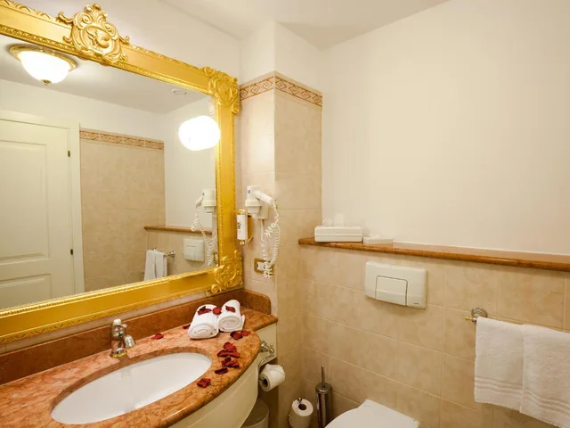 جناح جونيور بسرير كينج، Gardaland Hotel Resort 7/8