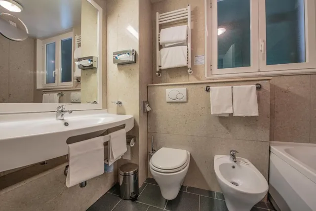 غرفة بسرير مزدوج بإطلالة على البحر، Hotel Italia e Lido Rapallo 5/7