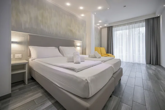 غرفة سوبيريور بسريرين منفصلين بإطلالة على الحديقة، Villa Paradiso Suite 1/3