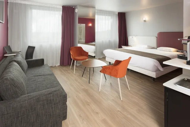 جناح جونيور كومفورت بسرير كوين مع أريكة، Brit Hotel Codalysa Marne La Vallee - Torcy 1/6