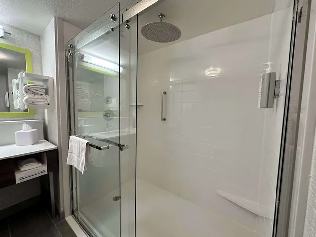 جناح بسرير كينج، Hampton Inn and Suites Lathrop 8/10
