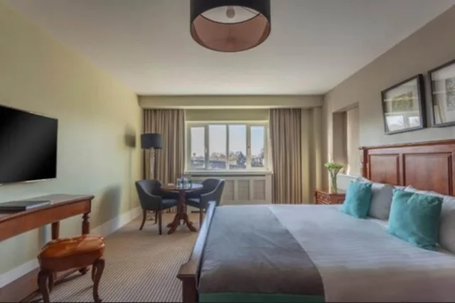 غرفة تنفيذية بسرير كينج، Glenroyal Hotel & Leisure Club 5/8