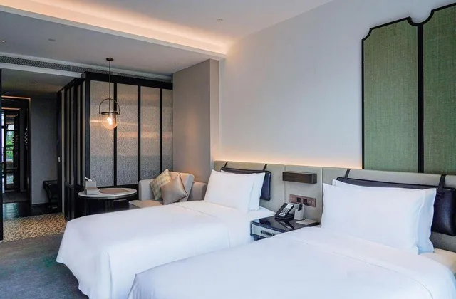 غرفة بزنس بسريرين منفصلين بإطلالة على الحديقة، Wangjiang Hotel Chengdu 1/1