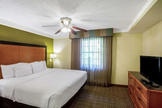 غرفة بسرير كينج لذوي الإعاقة، La Quinta Inn by Wyndham Killeen - Fort Hood 1/3