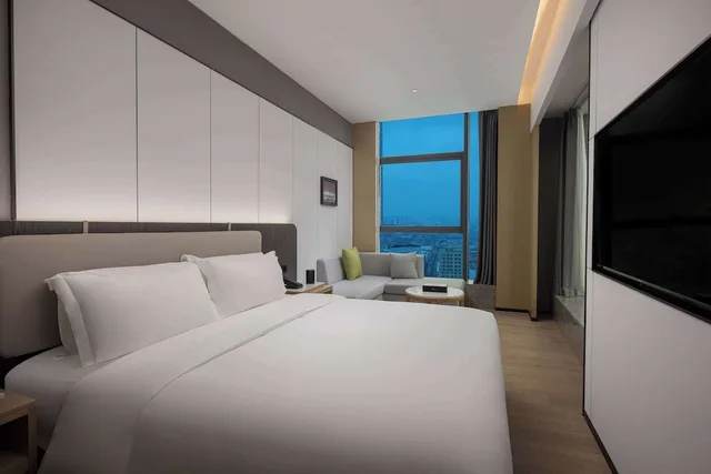 غرفة بسرير كينج بإطلالة على المدينة، Ramada Encore Dongguan Houjie 1/1