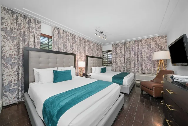 Classic, 2 Queen Beds, Riviera Suites South Beach 4/9