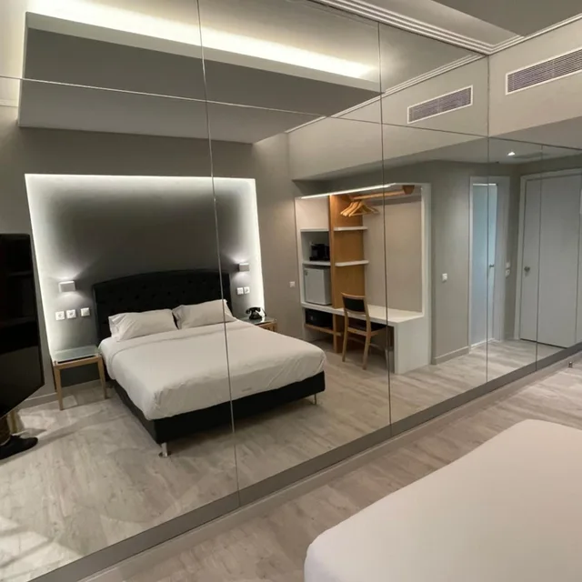 غرفة بسرير مزدوج بإطلالة على البحر، Kreoli Hotel 3/5