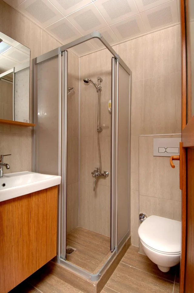 غرفة ثلاثية، Lara Diamond Hotel 7/10