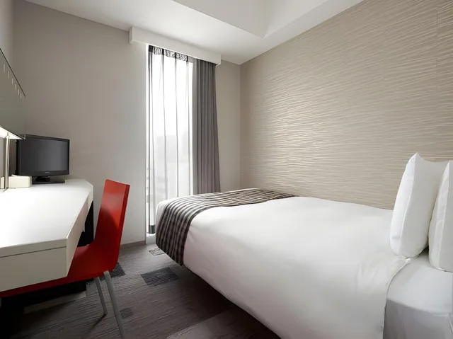Semi Room, Semi Double Bed, Smoking, Sotetsu Fresa Inn Shimbashi Karasumoriguchi 2/3