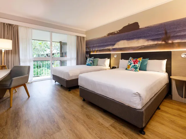 Resort, Queen Bed, Lagoon View، Novotel Sunshine Coast Resort 1/3
