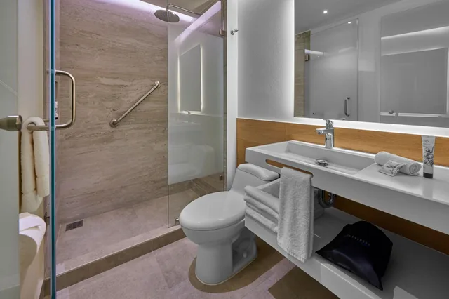 جناح بشرفة بغرفة نوم واحدة، City Express Plus By Marriott Guadalajara Providencia 3/4