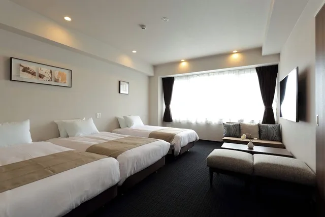جناح حصري بسرير كوين وسريرين فرديين بغرفة نوم واحدة بجاكوزي، Randor Residential Hotel Kyoto Suites 1/10