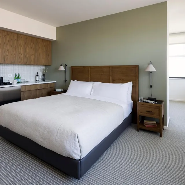 Study, King Bed، The Study at the University of Chicago 1/7