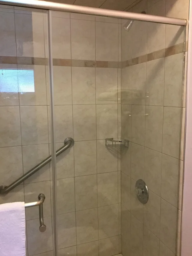 غرفة قياسية بسريرين مزدوجين، Econo Lodge Buffalo South 4/4