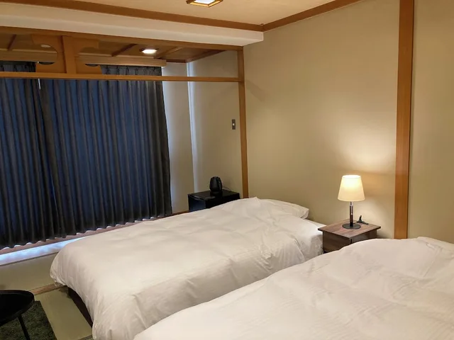 غرفة بسريرين منفصلين بأرضية تاتامي، Takeo Onsen Kanko Hotel Kyotoya 1/1