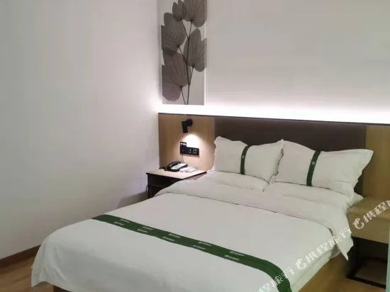 غرفة بسرير كوين، Greentree Inn Suzhou International Education Zone Shihu Express Hotel 1/2