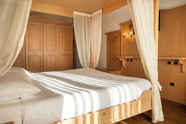 جناح بسرير مزدوج مع أريكة، Beverly Hotel 4/10
