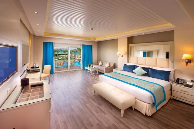Vip, Premium, Suite, King Bed, Pool and Sea View, Hot Tub، Premier Le Reve Hotel and Spa - Adults Only (+16) 1/1