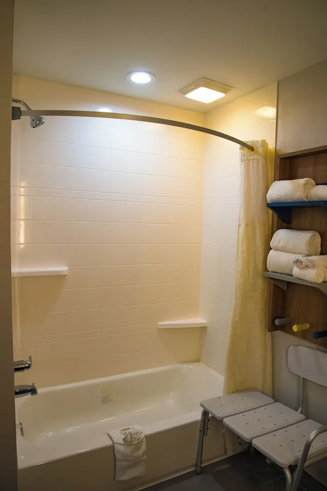 غرفة بسرير كوين، Microtel Inn And Suites By Wyndham Daphne Mobile 4/4