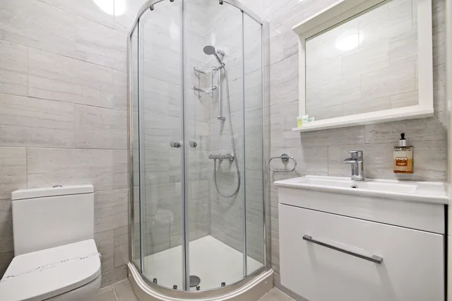 Classic, Single, Single Bed, Shared Bathroom, Imperial Guest House 4/4