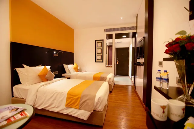 Deluxe, Astoria Hotels By Sparsa 1/2