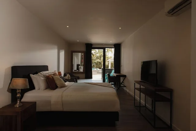 غرفة قياسية بسرير كينج، The Kontiki Curacao Beach Resort 2/3