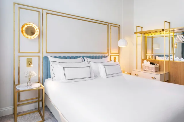 غرفة بريميوم بسرير كوين، Melia London Kensington Member of Melia Collection 3/7