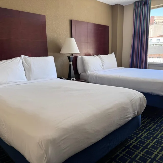غرفة سوبيريور بسرير كوين، Barclay Hotel Atlanta Downtown 2/4