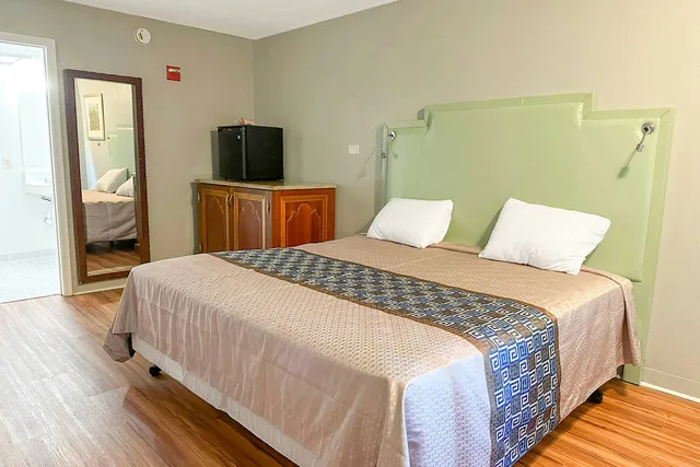 غرفة بسرير كينج، Hahira Inn By OYO near Valdosta 3/10