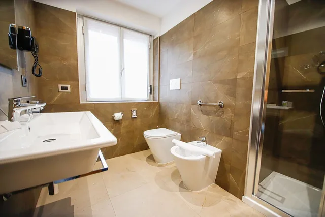 غرفة كومفورت بسرير كوين، Diplomatic Hotel 4/5
