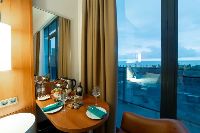 غرفة سوبيريور بسرير مزدوج، Legend Hotel Batumi 6/6