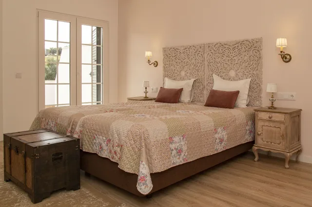 غرفة سوبيريور بسرير كينج وسرير فردي بشرفة، Hotel Aires Da Serra 1/5