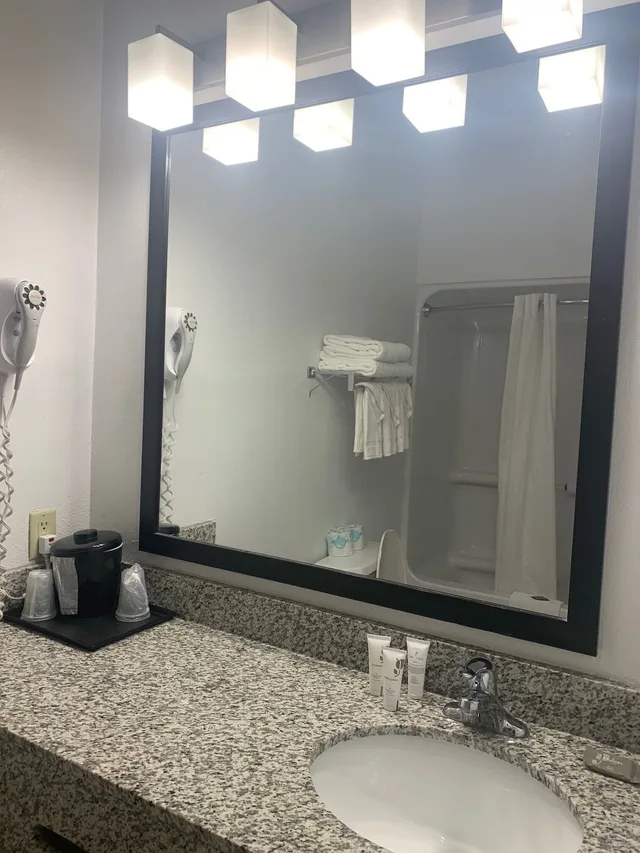 غرفة بسريرين كوين لذوي الإعاقة، Country Inn & Suites by Radisson, Gettysburg, PA 3/3