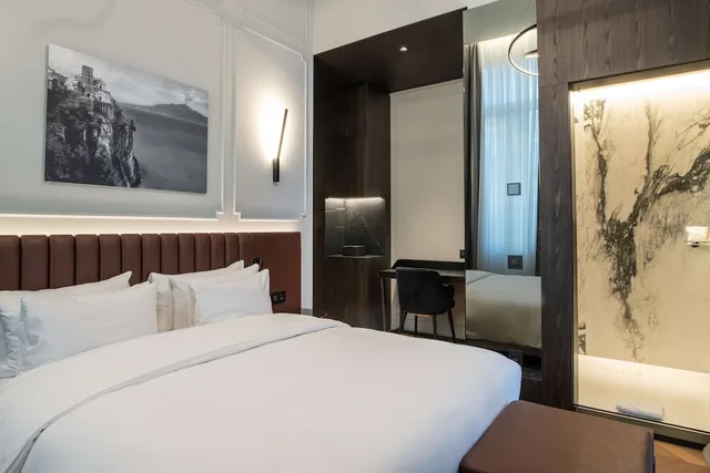 Collection, Superior، Radisson Collection Hotel, Palazzo Touring Club Milan 1/10